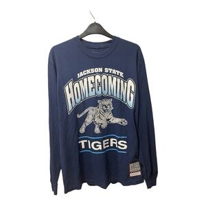 Mitchell and Ness Jackson State University Tigers HBCU LS Graphic Shirt Medium